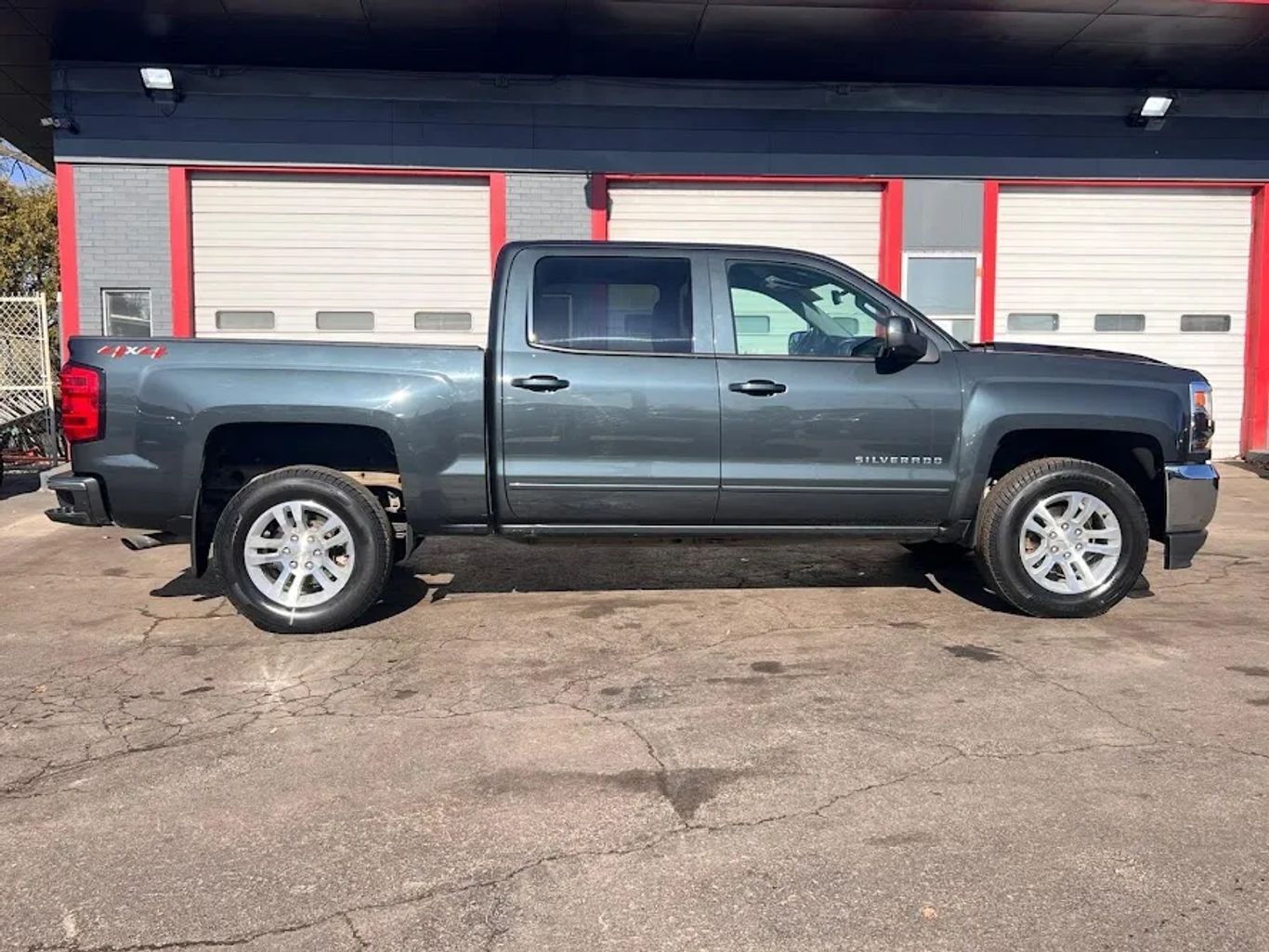 2018 CHEVROLET Silverado