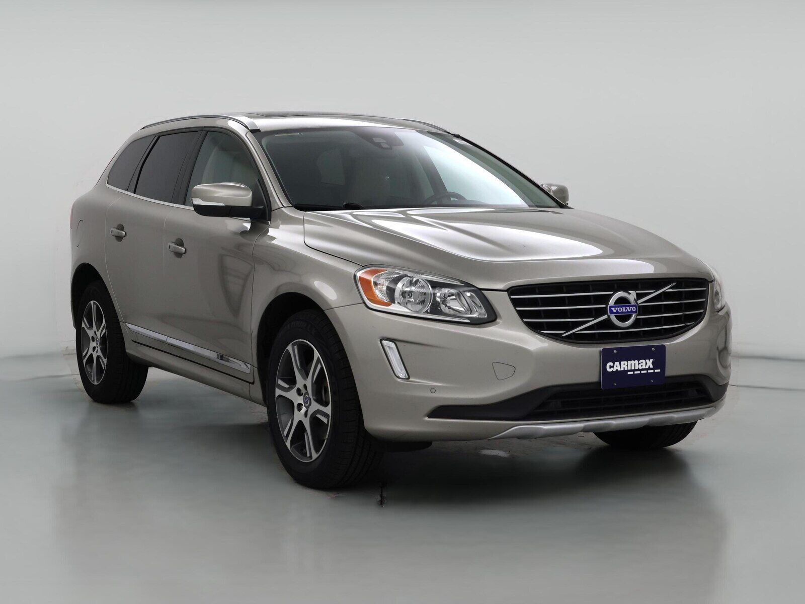 2015 VOLVO XC60