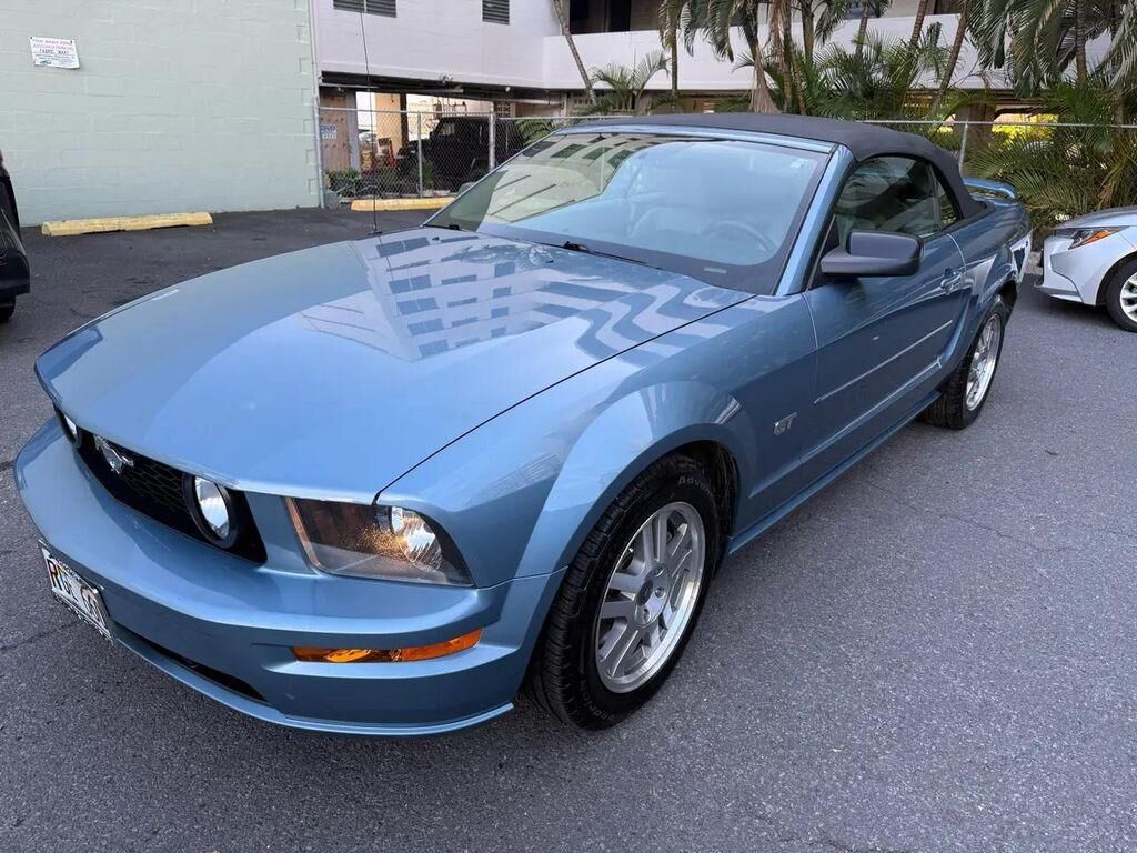 2005 FORD Mustang