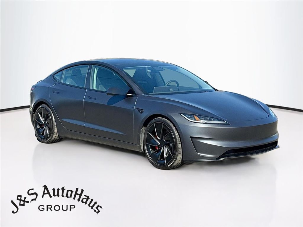 2025 TESLA Model 3
