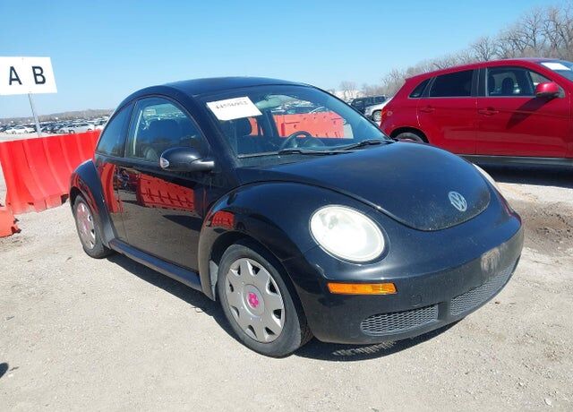 2010 VOLKSWAGEN Beetle