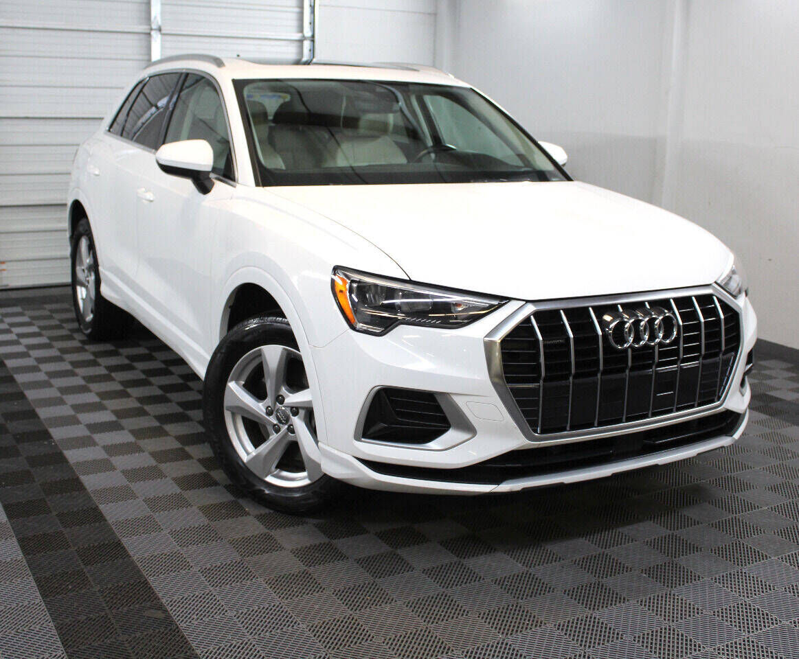 2019 AUDI Q3