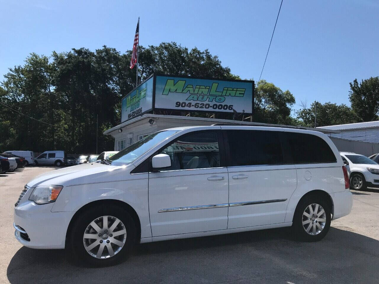 2016 CHRYSLER Town and Country