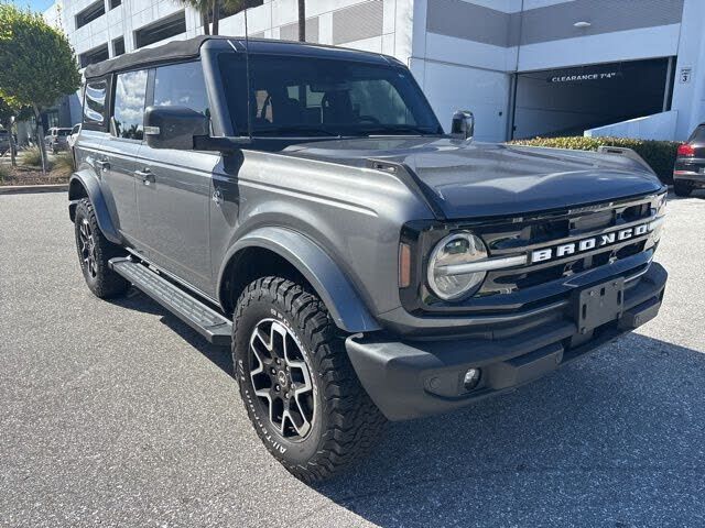 2021 FORD Bronco