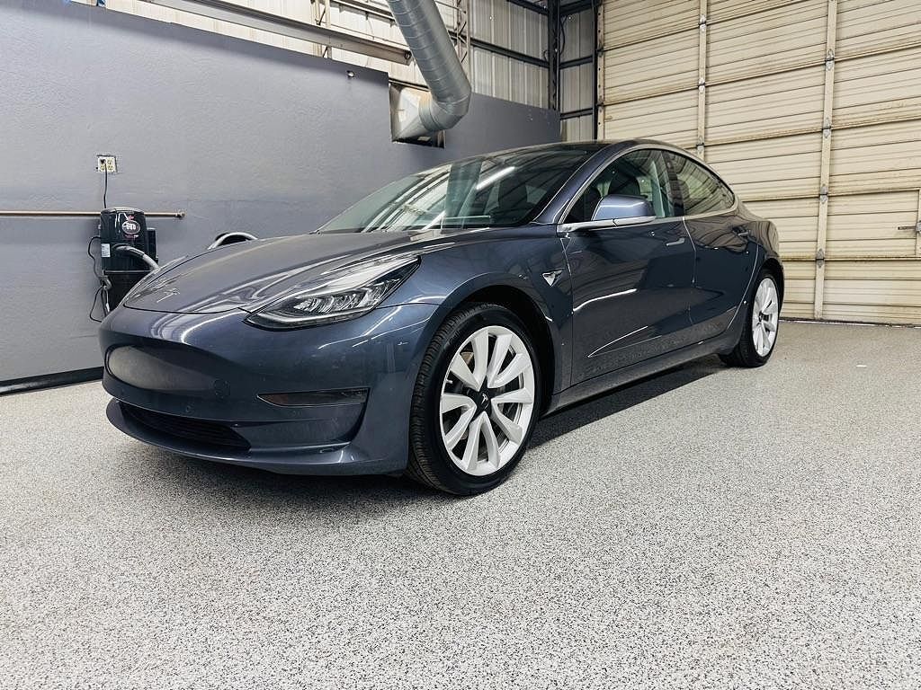 2020 TESLA Model 3