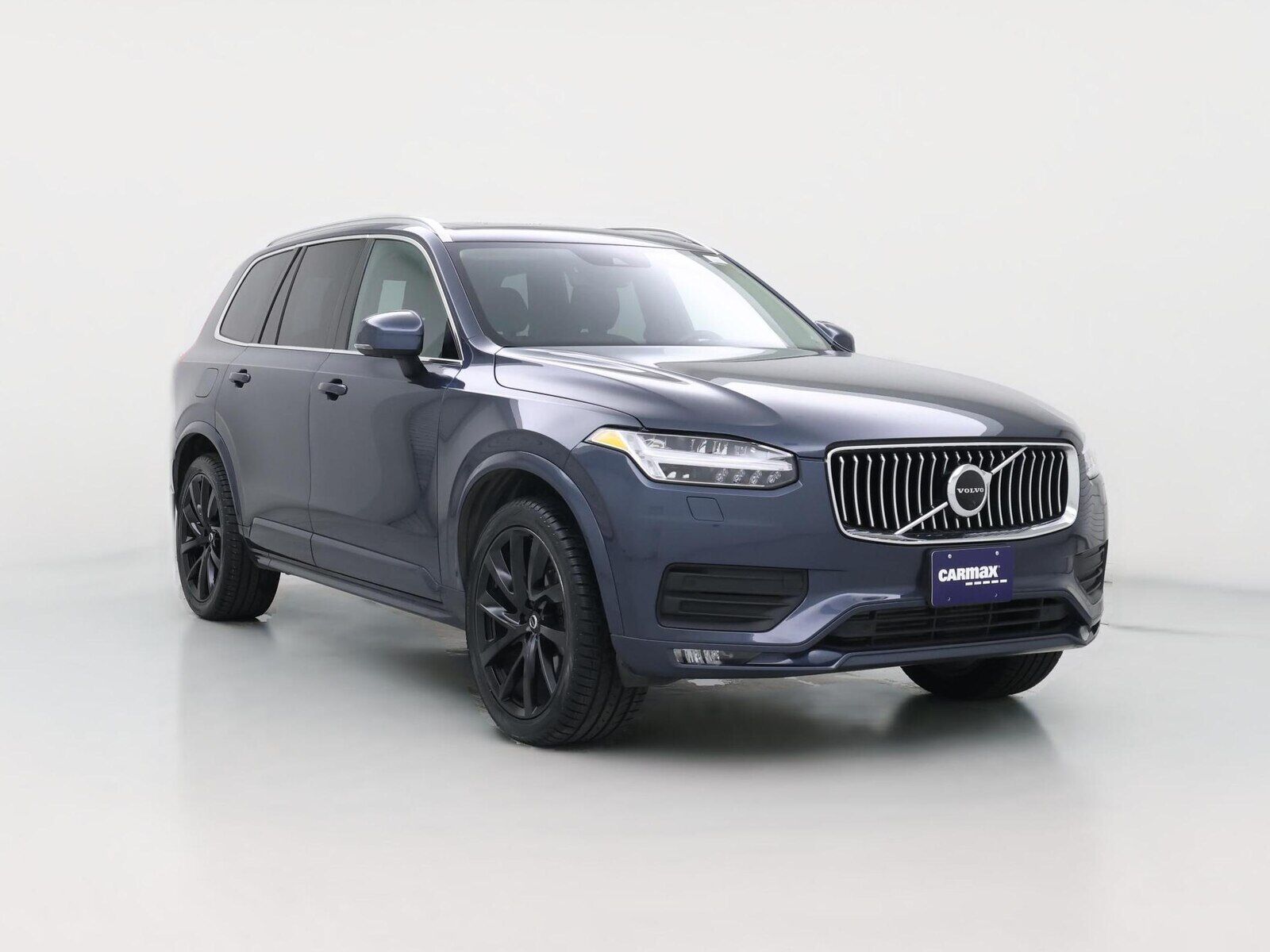 2022 VOLVO XC90