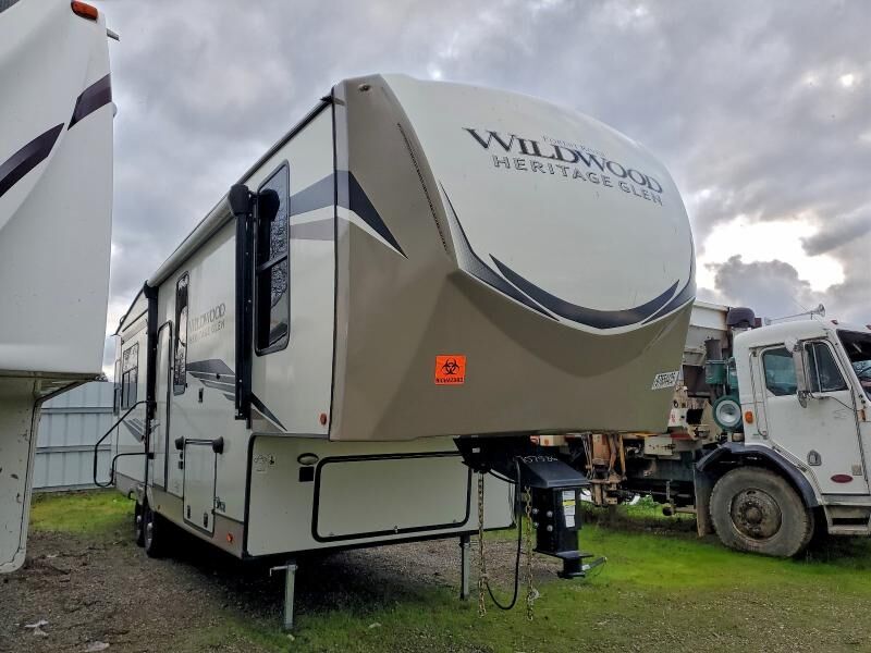 2022 FOREST RIVER Wildwood Laminated Towables