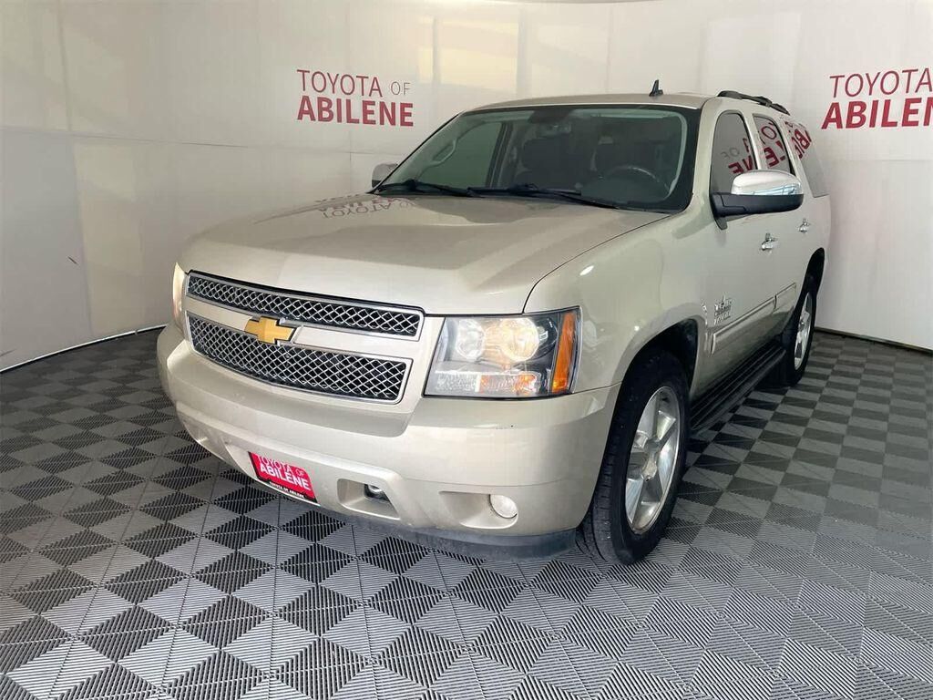 2013 CHEVROLET Tahoe