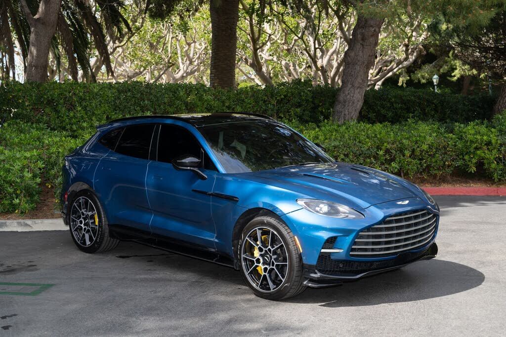2023 ASTON MARTIN DBX