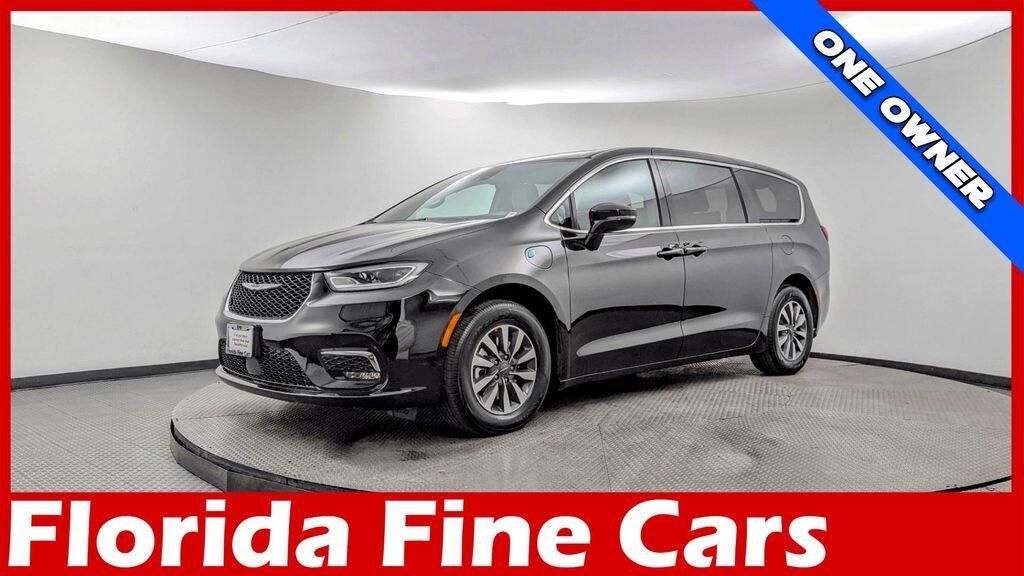 2025 CHRYSLER Pacifica