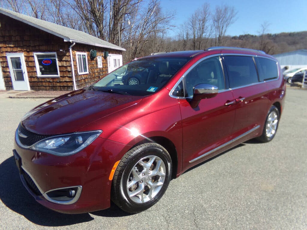 2017 CHRYSLER Pacifica