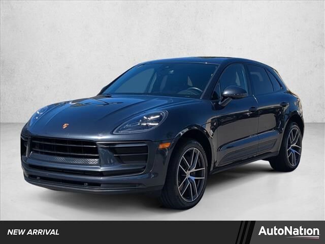 2022 PORSCHE Macan
