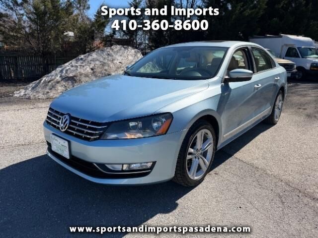 2013 VOLKSWAGEN Passat