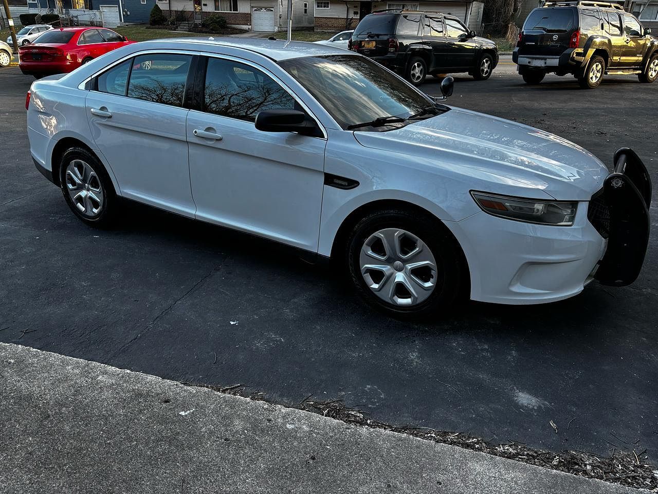 2013 FORD Taurus