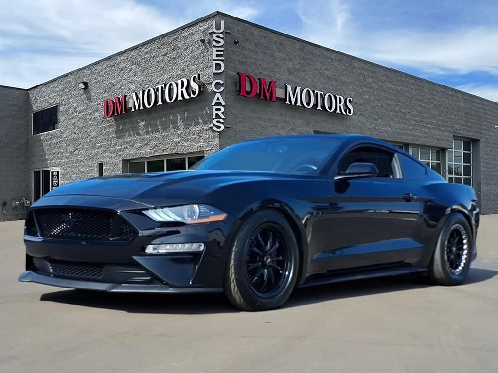 2019 FORD Mustang