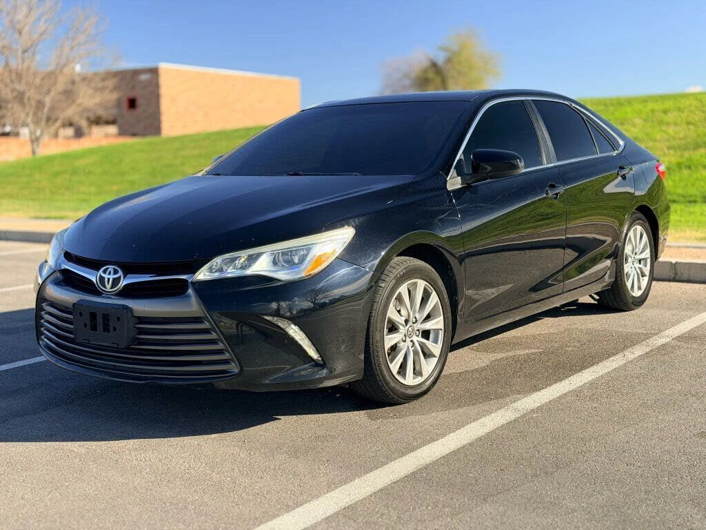 2016 TOYOTA Camry