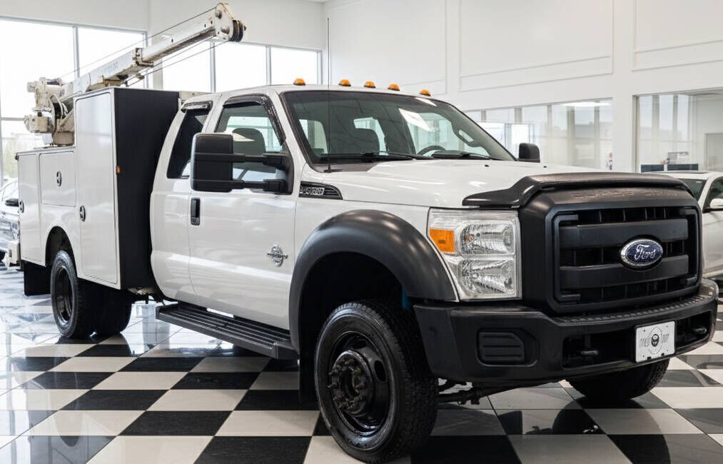 2011 FORD F-550