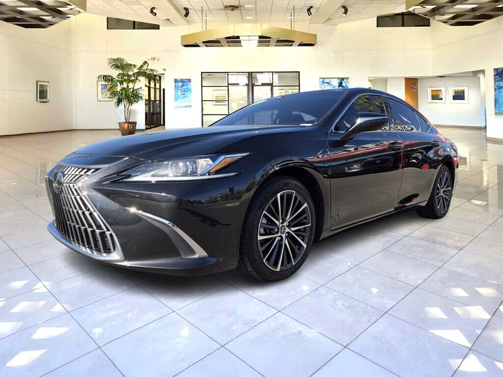2023 LEXUS ES