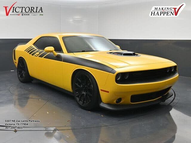 2017 DODGE Challenger