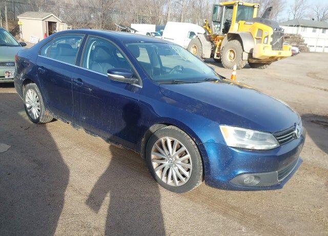 2011 VOLKSWAGEN Jetta