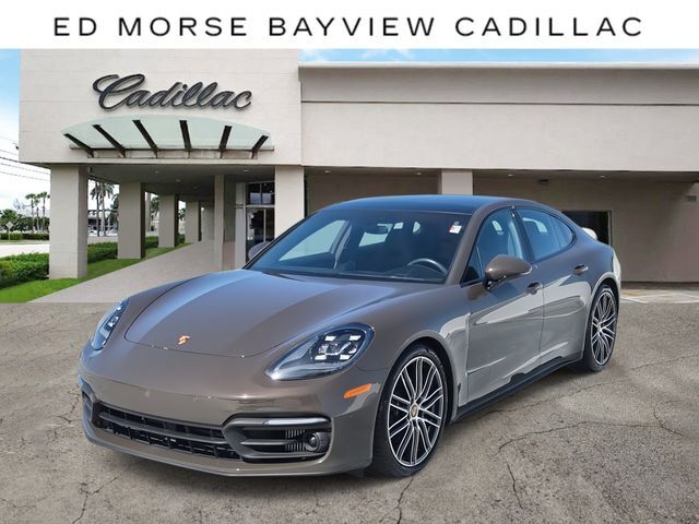 2023 PORSCHE Panamera