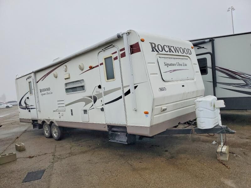 2009 FOREST RIVER Rockwood Lite Weight Trailers