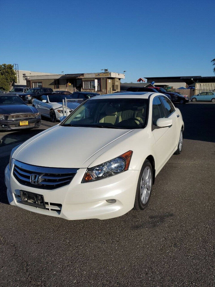 2011 HONDA Accord