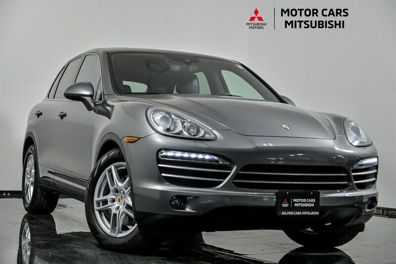 2014 PORSCHE Cayenne