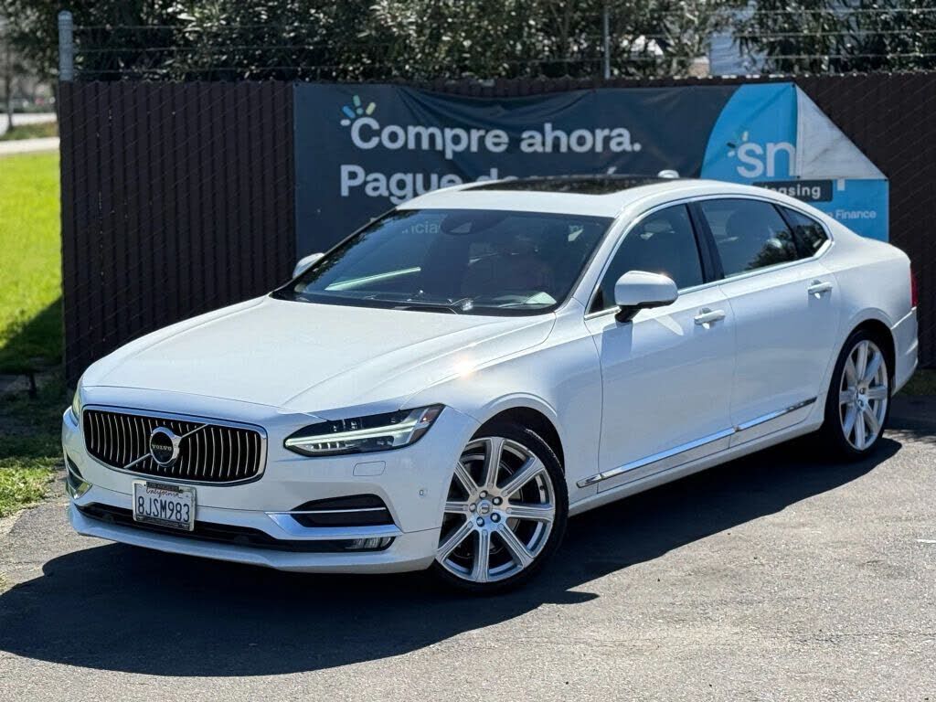 2018 VOLVO S90