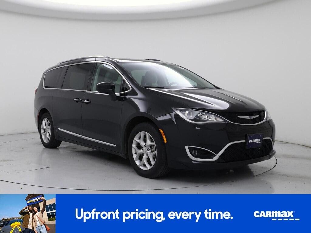 2019 CHRYSLER Pacifica