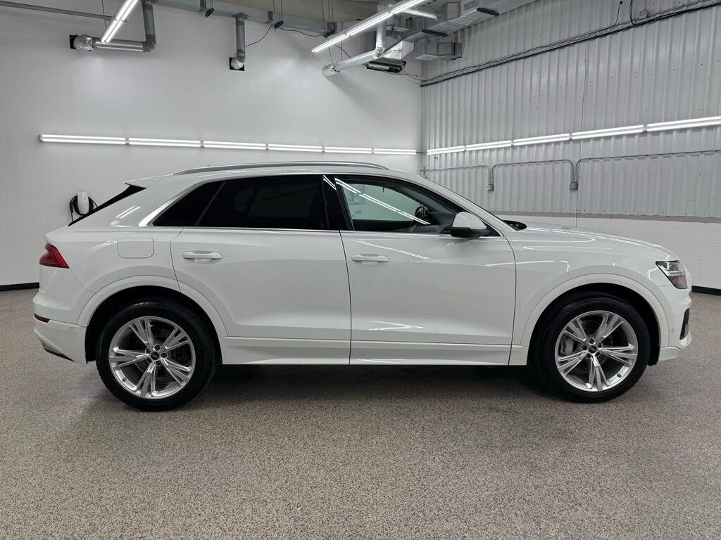 2022 Audi Q8