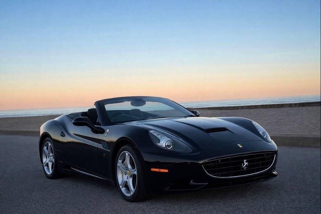 2010 FERRARI California