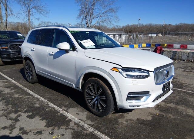 2025 VOLVO XC90