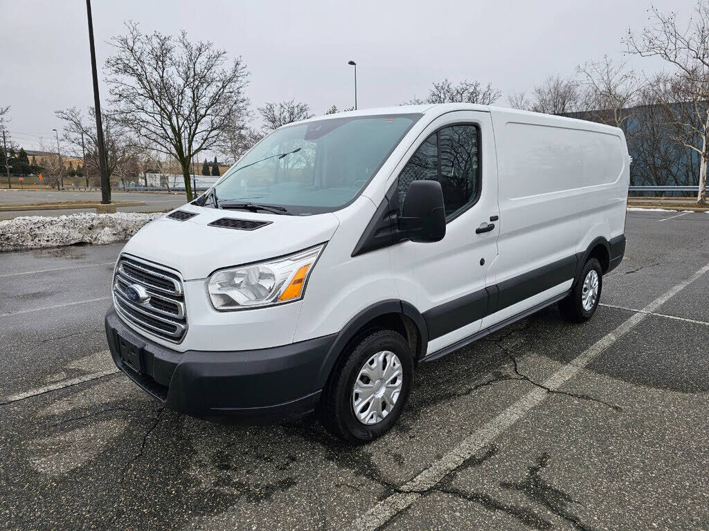 2015 FORD Transit