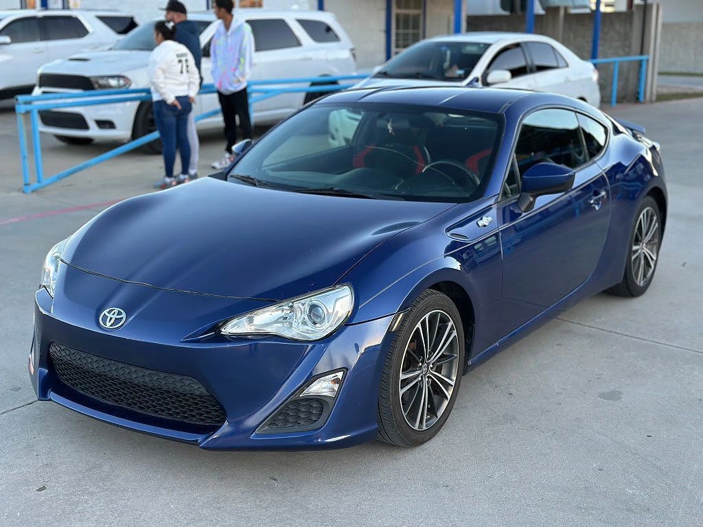 2015 TOYOTA Scion