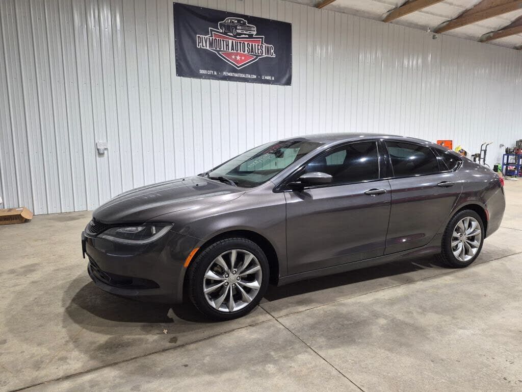 2015 CHRYSLER 200