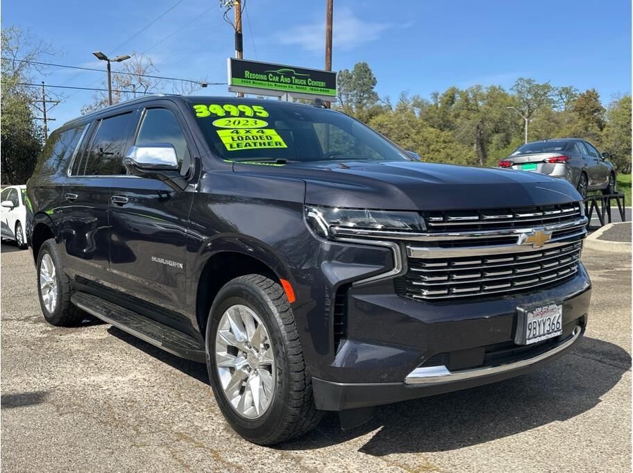 2023 CHEVROLET Suburban