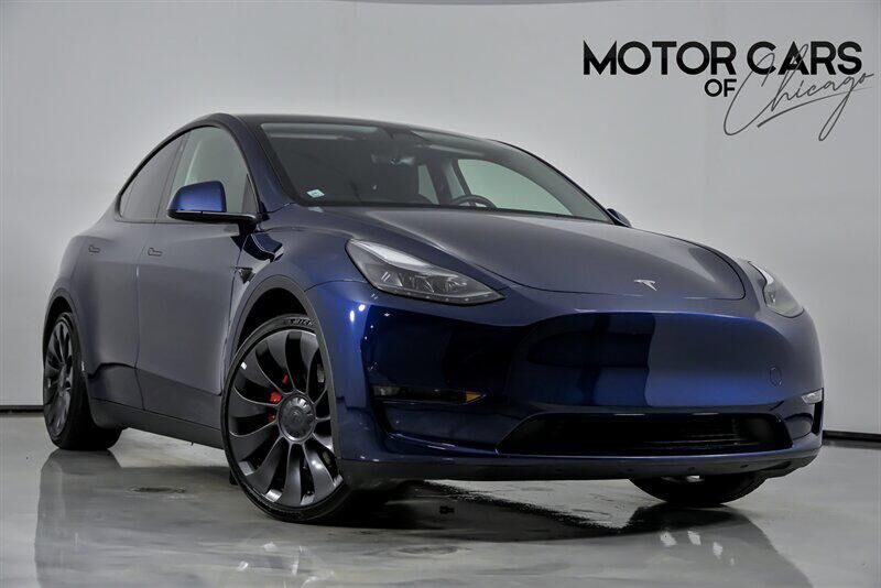 2023 TESLA Model Y