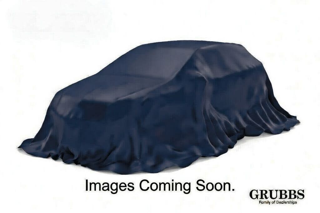 2024 VOLVO XC40