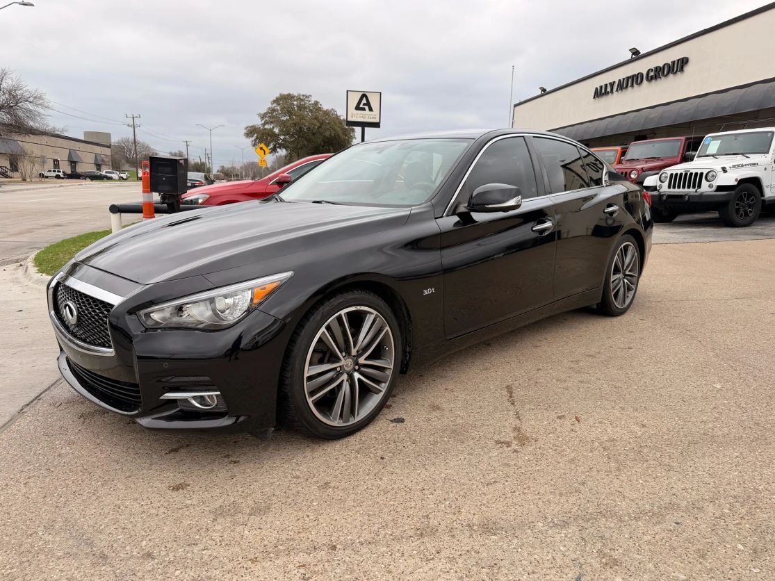 2016 INFINITI Q50