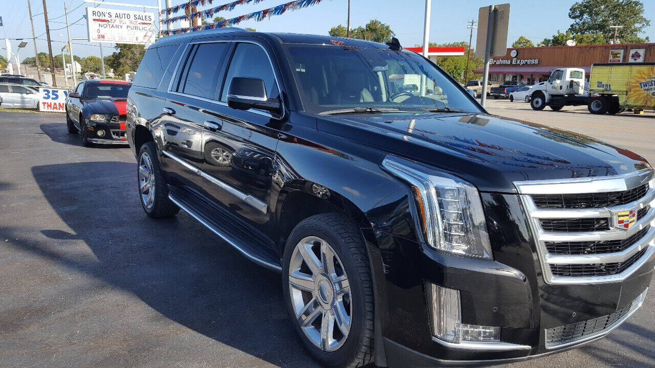 2016 CADILLAC Escalade