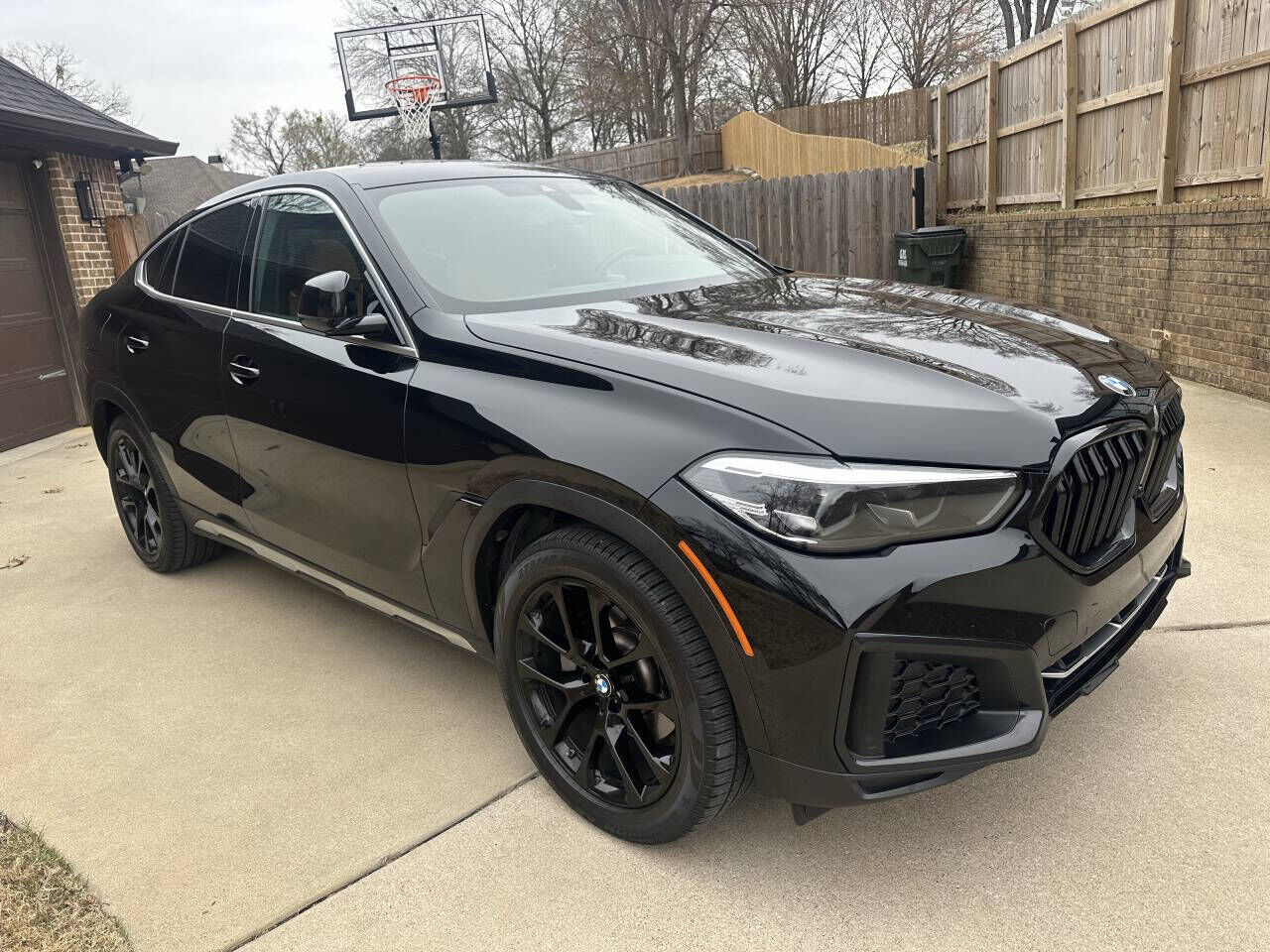 2022 BMW X6