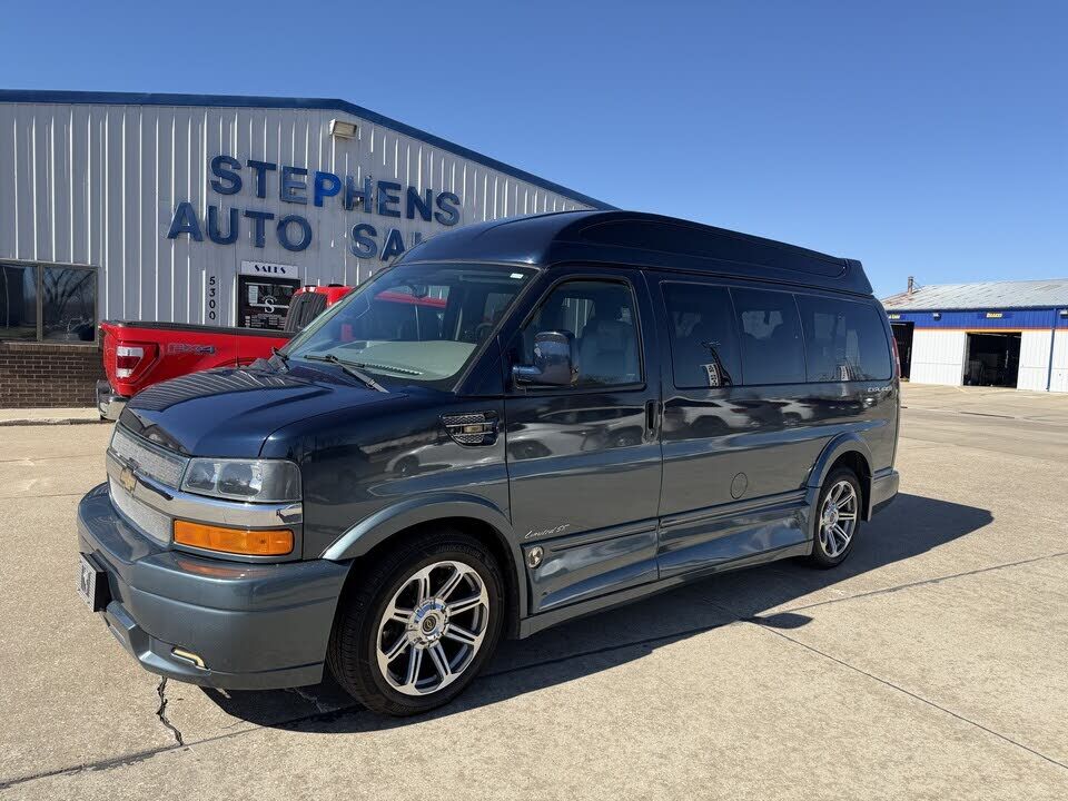 2017 CHEVROLET Express