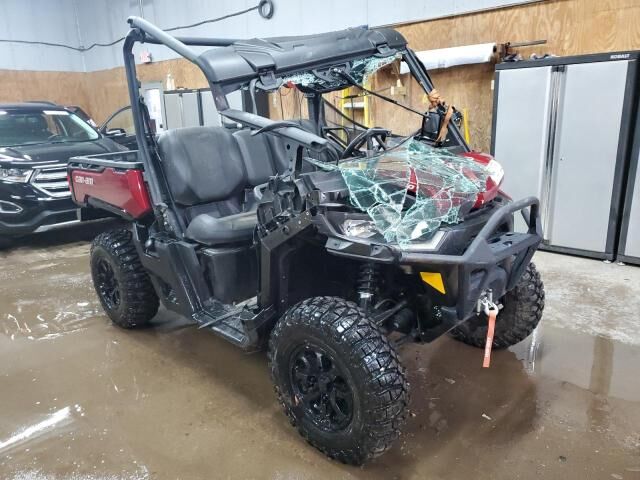 2024 CAN-AM Defender/Traxter
