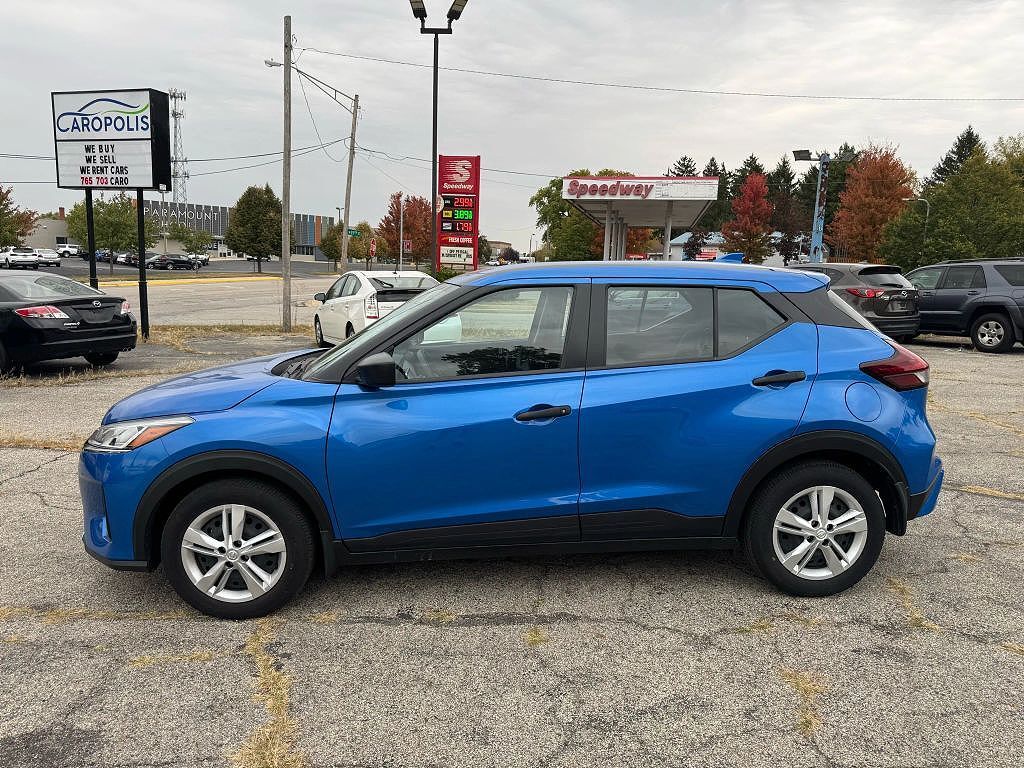 2024 NISSAN Kicks
