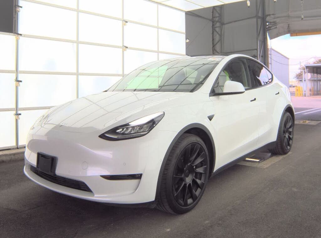 2021 TESLA Model Y