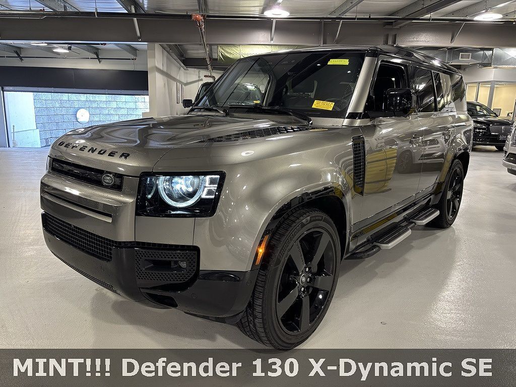 2024 LAND ROVER Defender