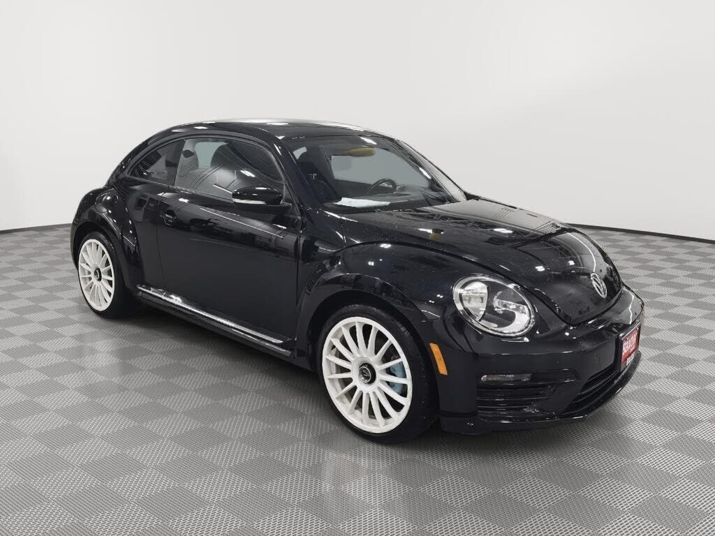 2019 VOLKSWAGEN Beetle