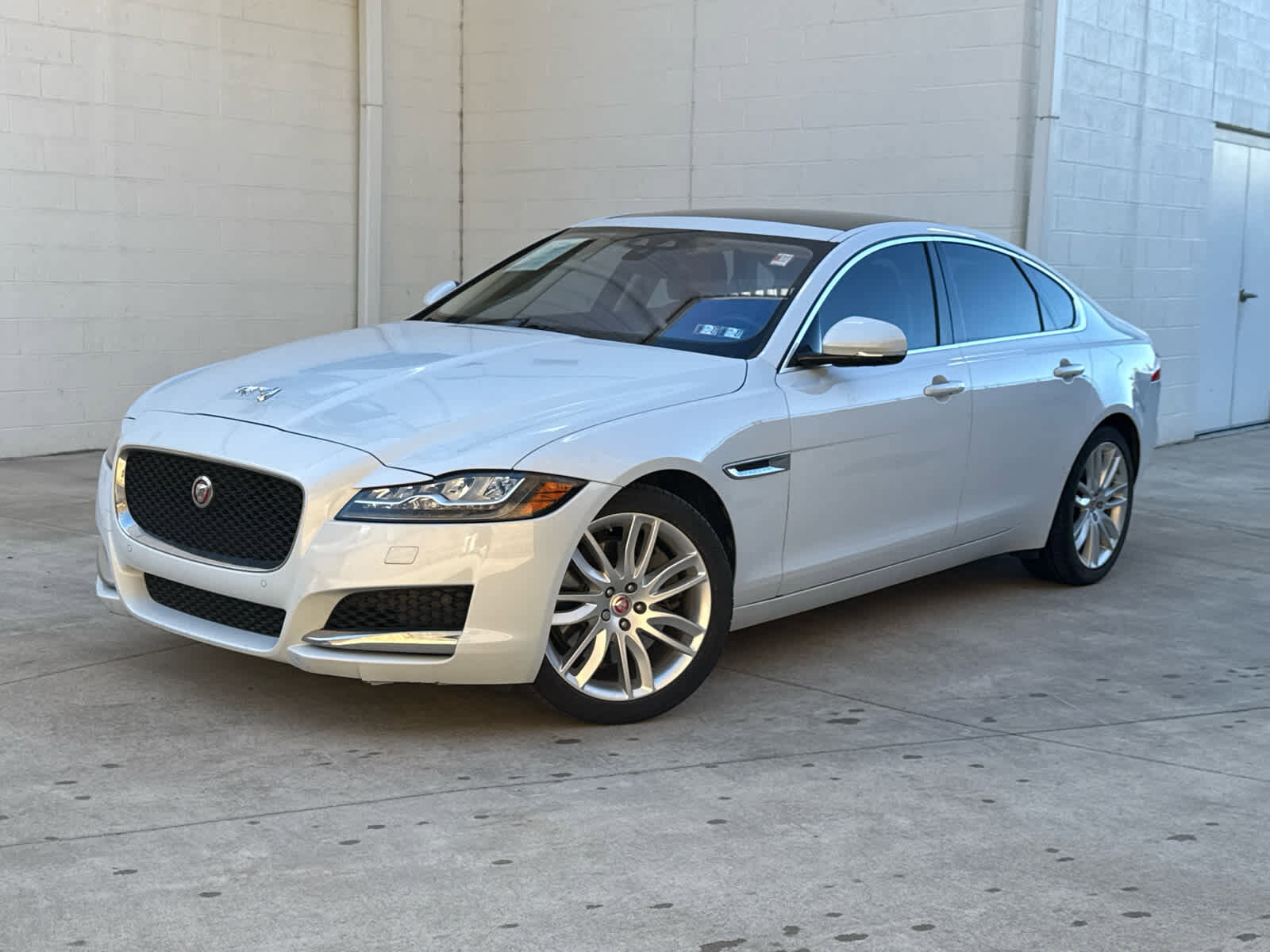 2018 JAGUAR XF