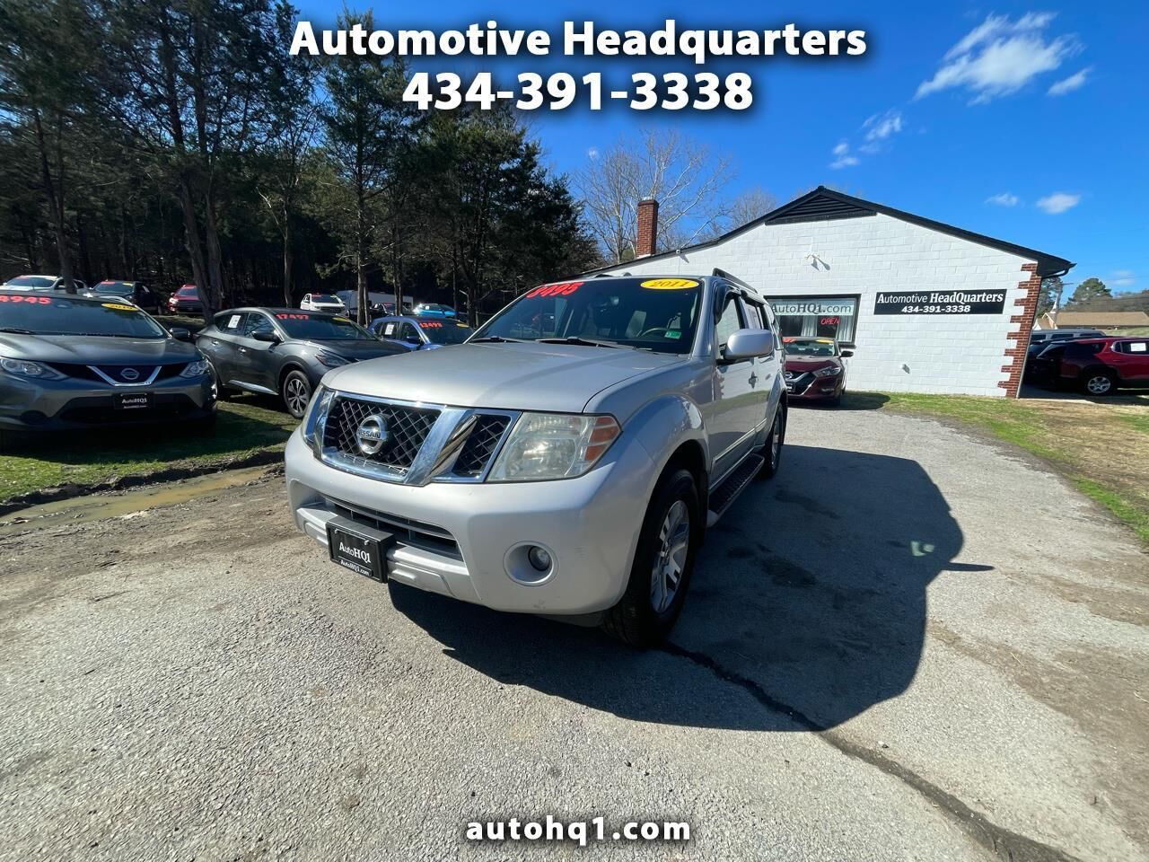 2011 NISSAN Pathfinder